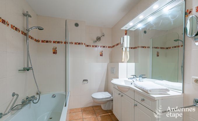 Maison de vacances � Bouillon pour 30/36 personnes en Ardenne