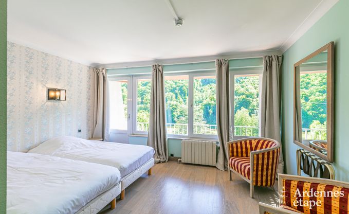 Maison de vacances � Bouillon pour 30/36 personnes en Ardenne