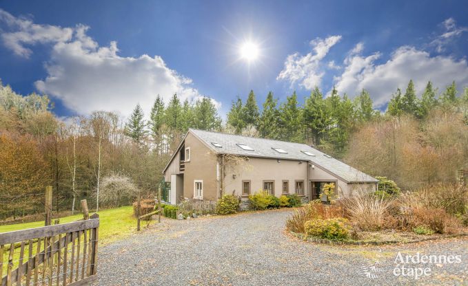 Maison de vacances  Bouillon pour 12 personnes en Ardenne