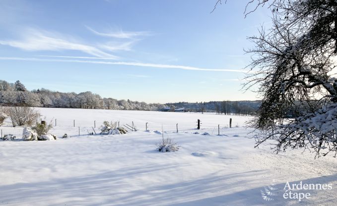 De l'ancien caf  la maison de vacances pour 8 personnes  Bouillon : charme authentique et confort moderne