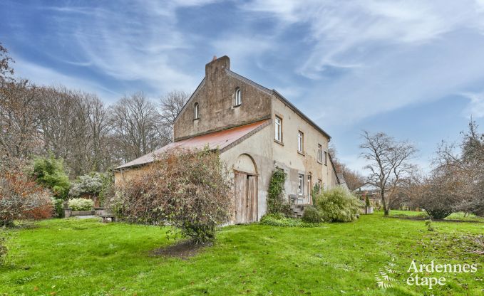 De l'ancien caf  la maison de vacances pour 8 personnes  Bouillon : charme authentique et confort moderne