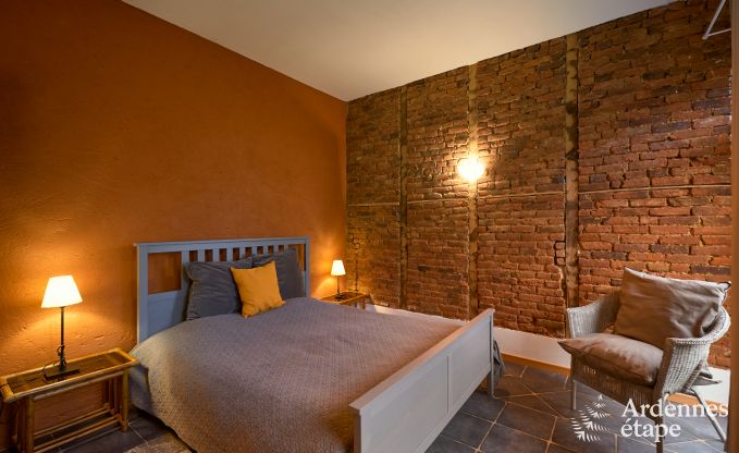 De l'ancien caf  la maison de vacances pour 8 personnes  Bouillon : charme authentique et confort moderne