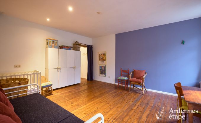 De l'ancien caf  la maison de vacances pour 8 personnes  Bouillon : charme authentique et confort moderne