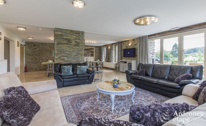 Maison de vacances � Bouillon pour 22 personnes en Ardenne