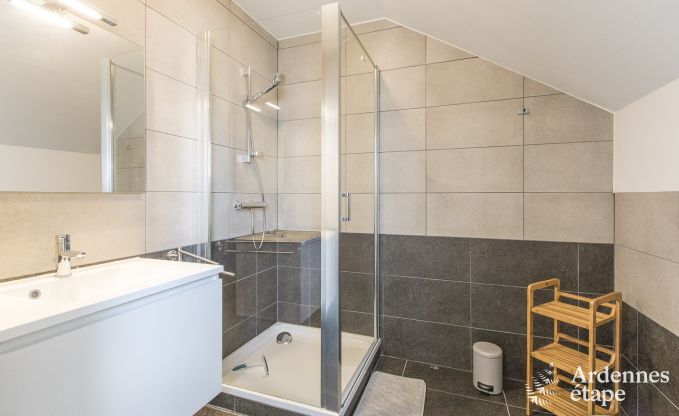 Maison de vacances � Bouillon pour 22 personnes en Ardenne