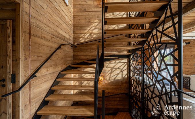 Chalet de luxe  Brognon pour 20 personnes avec piscine extrieure chauffe, jacuzzi extrieur et sauna au bord du lac