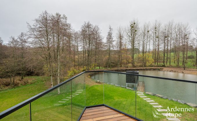 Chalet de luxe  Brognon pour 20 personnes avec piscine extrieure chauffe, jacuzzi extrieur et sauna au bord du lac