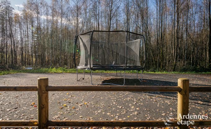 Chalet de luxe  Brognon pour 20 personnes avec piscine extrieure chauffe, jacuzzi extrieur et sauna au bord du lac