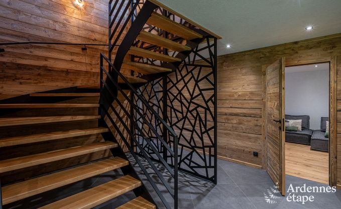 Chalet de luxe  Brognon pour 20 personnes avec piscine extrieure chauffe, jacuzzi extrieur et sauna au bord du lac