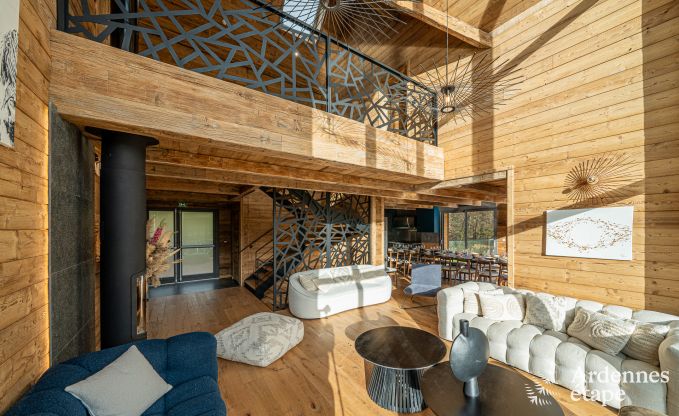 Chalet de luxe  Brognon pour 20 personnes avec piscine extrieure chauffe, jacuzzi extrieur et sauna au bord du lac