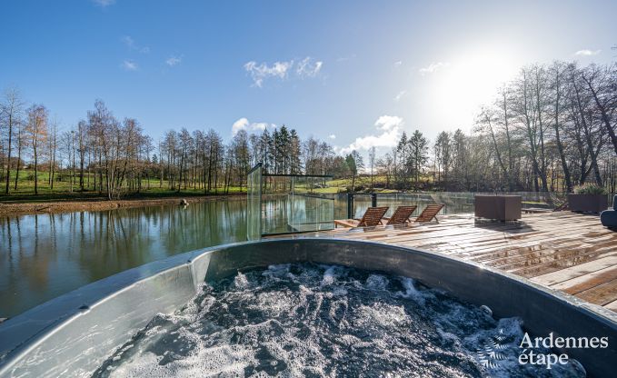 Chalet de luxe  Brognon pour 20 personnes avec piscine extrieure chauffe, jacuzzi extrieur et sauna au bord du lac