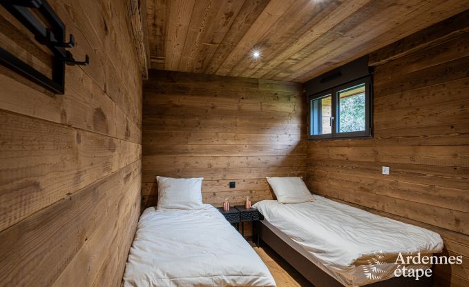 Chalet de luxe  Brognon pour 20 personnes avec piscine extrieure chauffe, jacuzzi extrieur et sauna au bord du lac