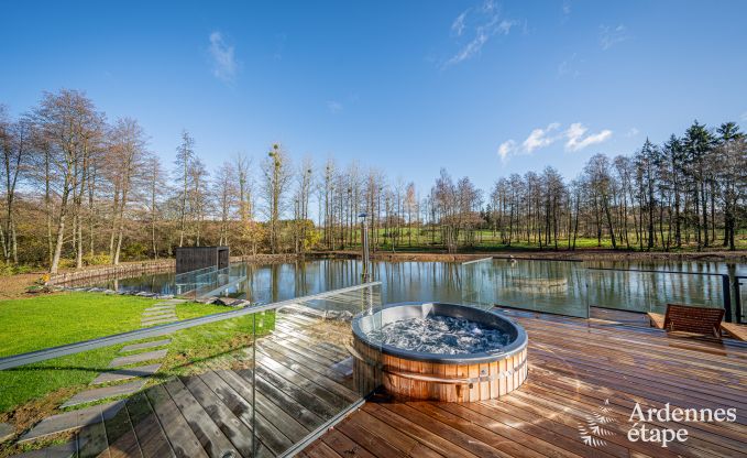 Chalet de luxe  Brognon pour 20 personnes avec piscine extrieure chauffe, jacuzzi extrieur et sauna au bord du lac