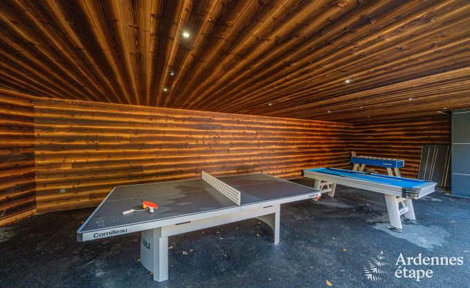 Chalet de luxe  Brognon pour 20 personnes avec piscine extrieure chauffe, jacuzzi extrieur et sauna au bord du lac