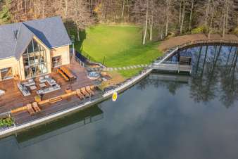 Chalet  Brognon, 20 personnes, piscine chauffe, jacuzzi, sauna, 7 chambres, prs d'un lac priv