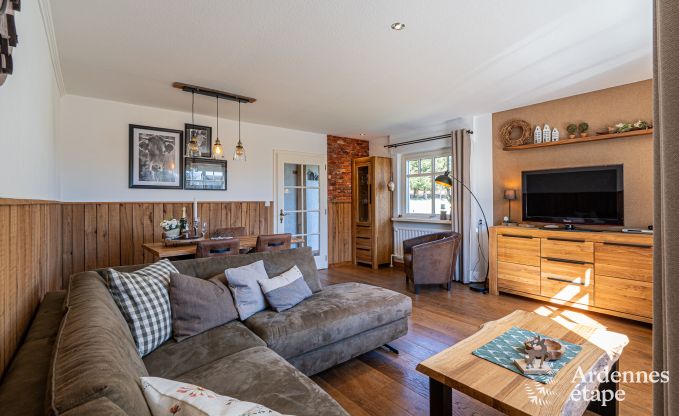 Charmante maison de vacances � Bullange : pour 4 personnes avec bain nordique et sauna
