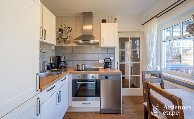 Charmante maison de vacances � Bullange : pour 4 personnes avec bain nordique et sauna