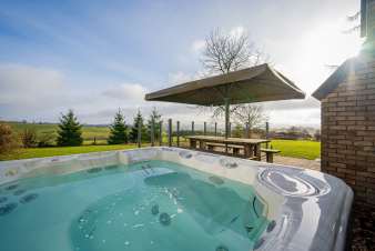Maison de vacances de luxe pour 10 personnes avec jacuzzi à Bullingen, Hautes Fagnes