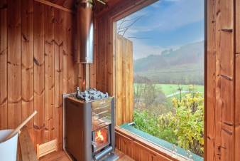 Chalet à Burg-Reuland : séjour de luxe pour 6 personnes avec sauna et jardin dans les Cantons de l'Est