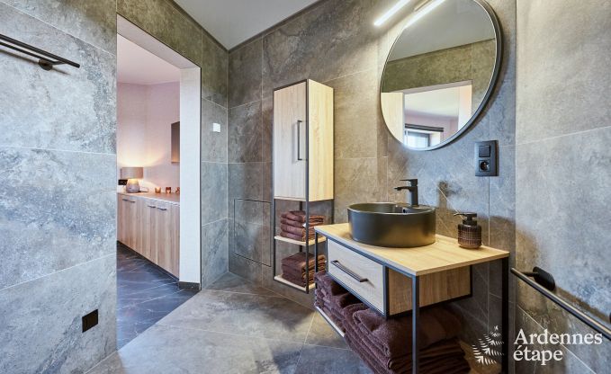 Maison de vacances de luxe � Butgenbach : ch�teau d'eau avec sauna, jacuzzi et vue panoramique pour 6 personnes