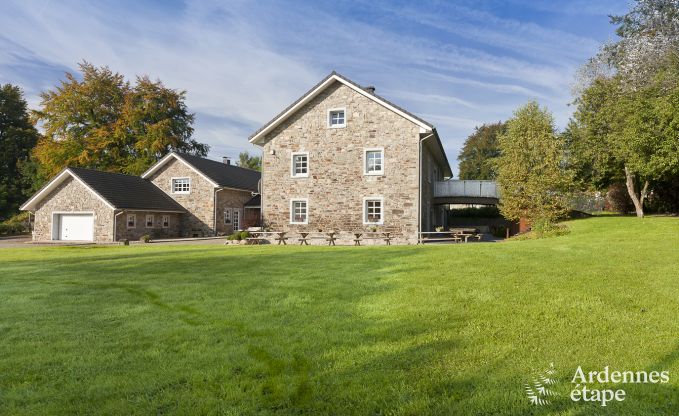Villa de Luxe  Btgenbach pour 26 personnes en Ardenne