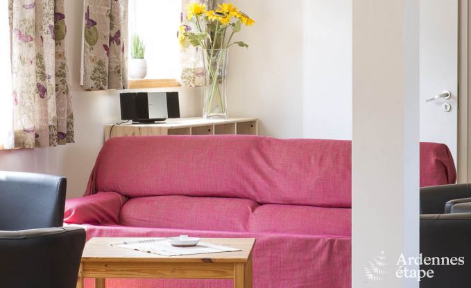 Appartement de vacances spacieux pour 12 personnes avec 5 chambres et jardin priv� et wellness partag� � Butgenbach