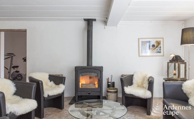 Appartement de vacances spacieux pour 12 personnes avec 5 chambres et jardin priv� et wellness partag� � Butgenbach