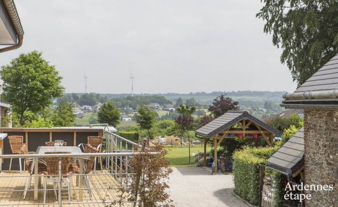 Appartement de vacances spacieux pour 12 personnes avec 5 chambres et jardin priv� et wellness partag� � Butgenbach