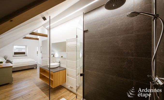 Sjour d'exception en villa de luxe  Butgenbach : 18 personnes, piscine intrieure, sauna, au cur de l'Ardenne