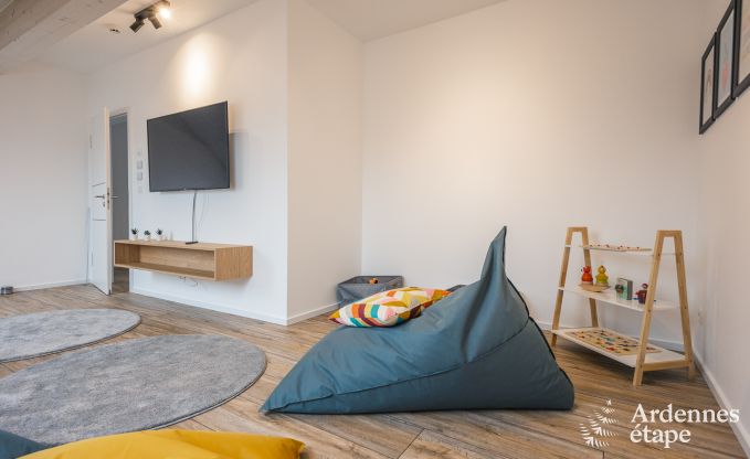 Sjour d'exception en villa de luxe  Butgenbach : 18 personnes, piscine intrieure, sauna, au cur de l'Ardenne