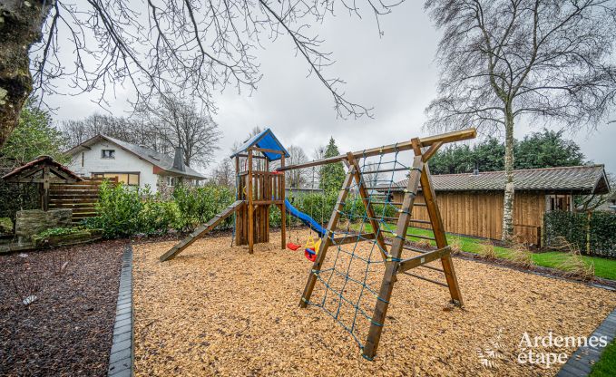 Vaste et luxueuse villa pour 14 personnes avec piscine intrieure dans les Hautes Fagnes