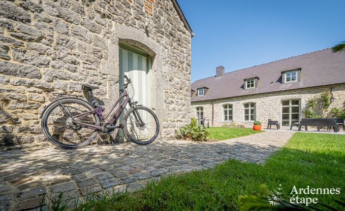 Maison de vacances  Cerfontaine pour 12/14 personnes en Ardenne avec terrain de tennis