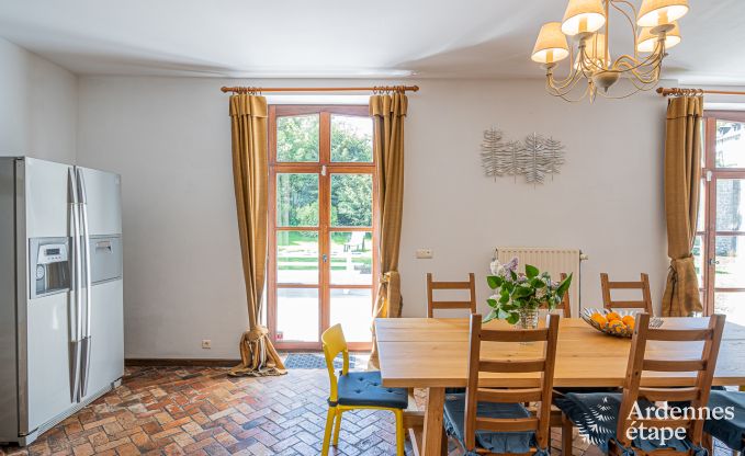 Maison de vacances  Cerfontaine pour 12/14 personnes en Ardenne avec terrain de tennis