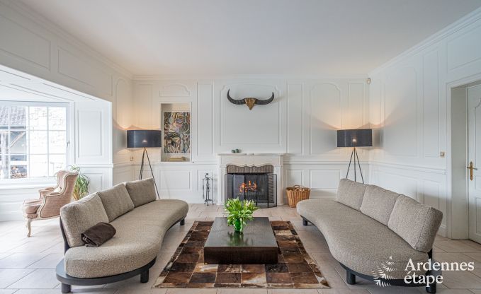 Villa luxueuse � Cerfontaine : parfaite pour 14 personnes, avec piscine int�rieure et ext�rieure, proche des Lacs de l'Eau d'Heure