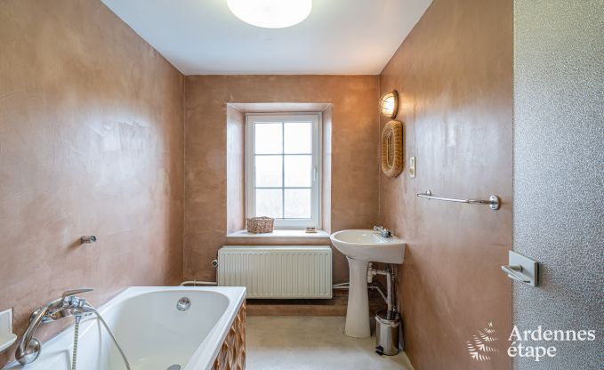 Villa luxueuse � Cerfontaine : parfaite pour 14 personnes, avec piscine int�rieure et ext�rieure, proche des Lacs de l'Eau d'Heure