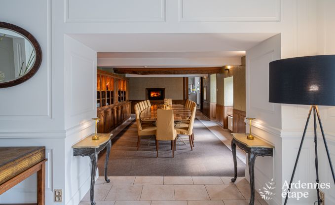 Villa luxueuse � Cerfontaine : parfaite pour 14 personnes, avec piscine int�rieure et ext�rieure, proche des Lacs de l'Eau d'Heure