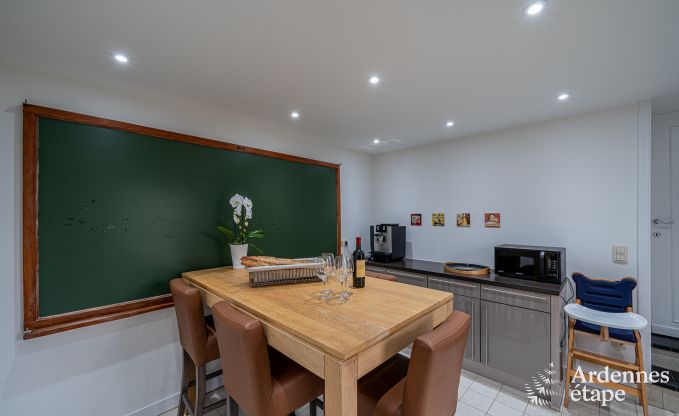 Villa luxueuse � Cerfontaine : parfaite pour 14 personnes, avec piscine int�rieure et ext�rieure, proche des Lacs de l'Eau d'Heure