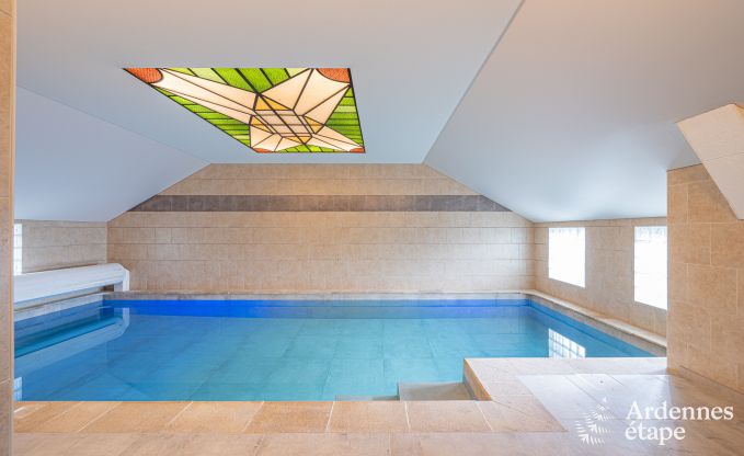 Villa luxueuse � Cerfontaine : parfaite pour 14 personnes, avec piscine int�rieure et ext�rieure, proche des Lacs de l'Eau d'Heure