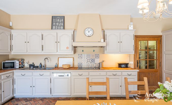 Maison de vacances  Cerfontaine pour 12/14 personnes en Ardenne avec terrain de tennis