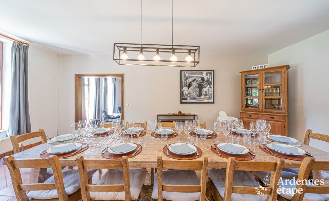 Maison de vacances  Cerfontaine pour 12/14 personnes en Ardenne avec terrain de tennis