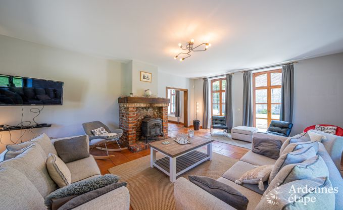 Maison de vacances  Cerfontaine pour 12/14 personnes en Ardenne avec terrain de tennis