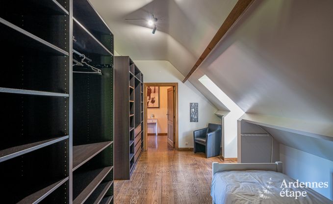 Maison de vacances  Cerfontaine pour 12/14 personnes en Ardenne avec terrain de tennis