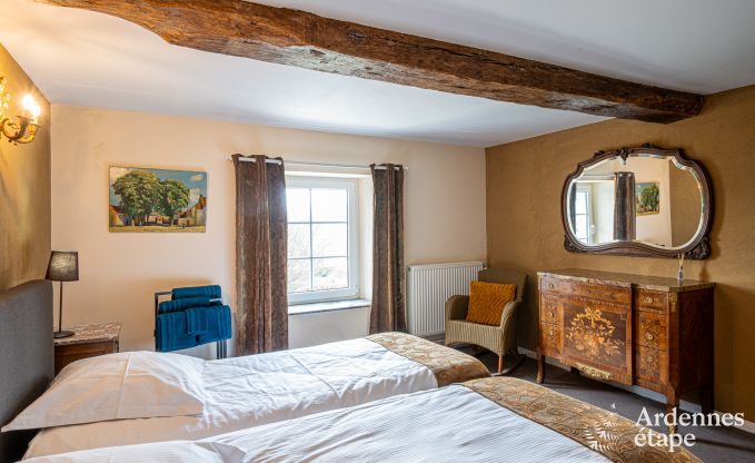 Villa luxueuse � Cerfontaine : parfaite pour 14 personnes, avec piscine int�rieure et ext�rieure, proche des Lacs de l'Eau d'Heure