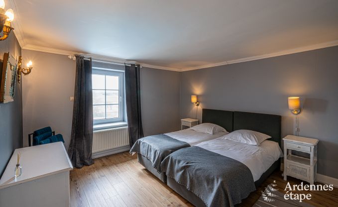 Villa luxueuse � Cerfontaine : parfaite pour 14 personnes, avec piscine int�rieure et ext�rieure, proche des Lacs de l'Eau d'Heure