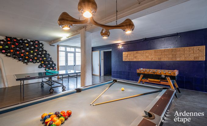 Villa luxueuse � Cerfontaine : parfaite pour 14 personnes, avec piscine int�rieure et ext�rieure, proche des Lacs de l'Eau d'Heure