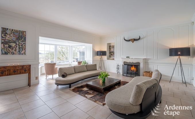 Villa luxueuse � Cerfontaine : parfaite pour 14 personnes, avec piscine int�rieure et ext�rieure, proche des Lacs de l'Eau d'Heure