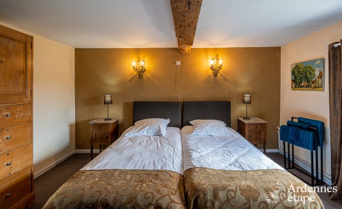 Villa luxueuse � Cerfontaine : parfaite pour 14 personnes, avec piscine int�rieure et ext�rieure, proche des Lacs de l'Eau d'Heure