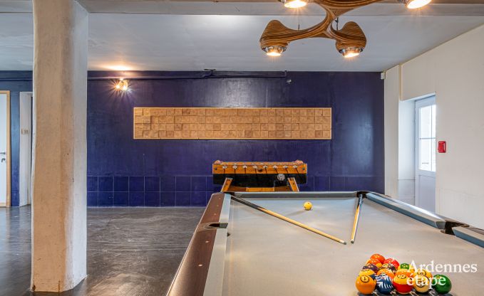 Villa luxueuse � Cerfontaine : parfaite pour 14 personnes, avec piscine int�rieure et ext�rieure, proche des Lacs de l'Eau d'Heure