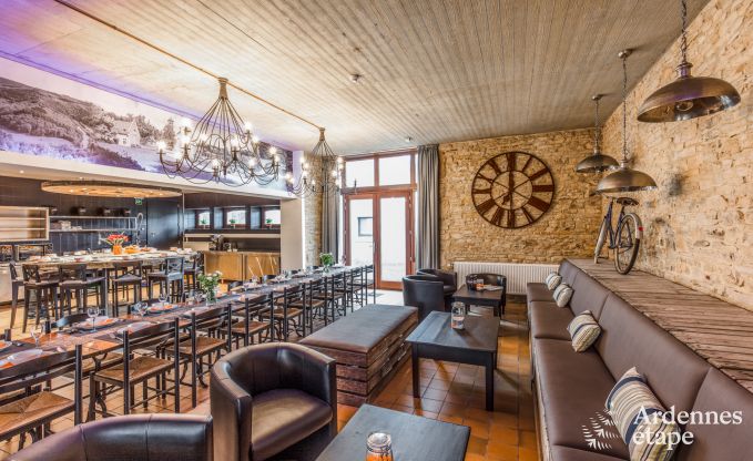 Maison de vacances � Chassepierre pour 50 personnes en Ardenne