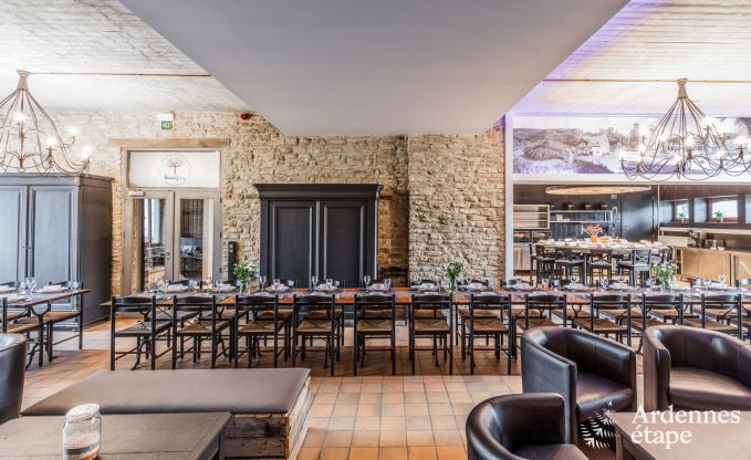 Maison de vacances � Chassepierre pour 50 personnes en Ardenne